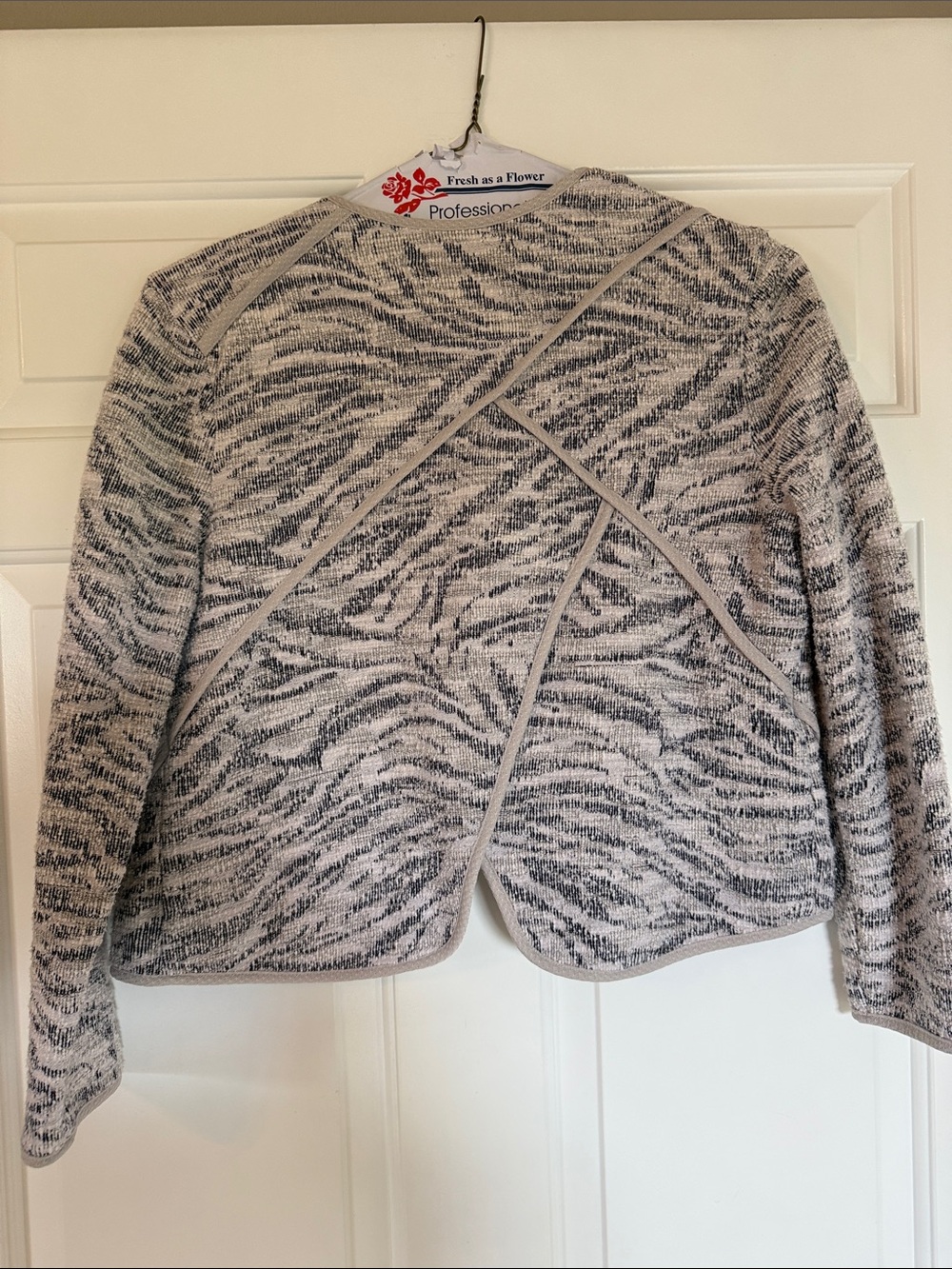 NIC+ZOE Black and Cream Textured Open-Front Blazer